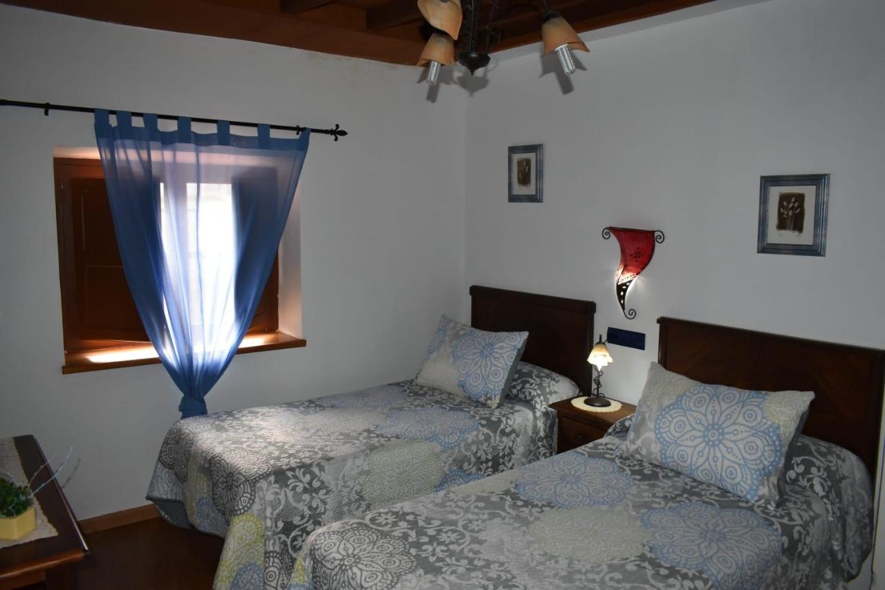 La Magnolia Hotel La Puerta de Segura ภายนอก รูปภาพ