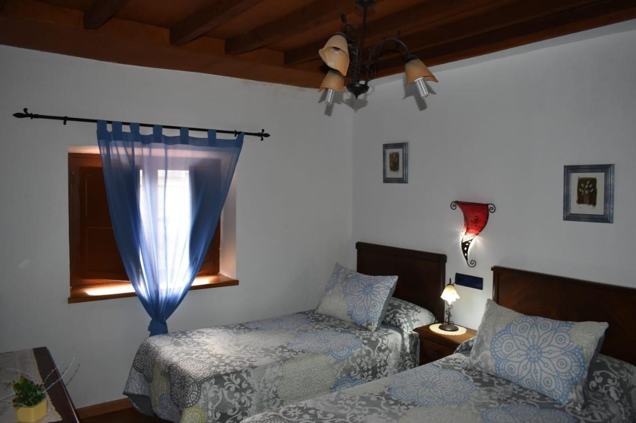 La Magnolia Hotel La Puerta de Segura ภายนอก รูปภาพ