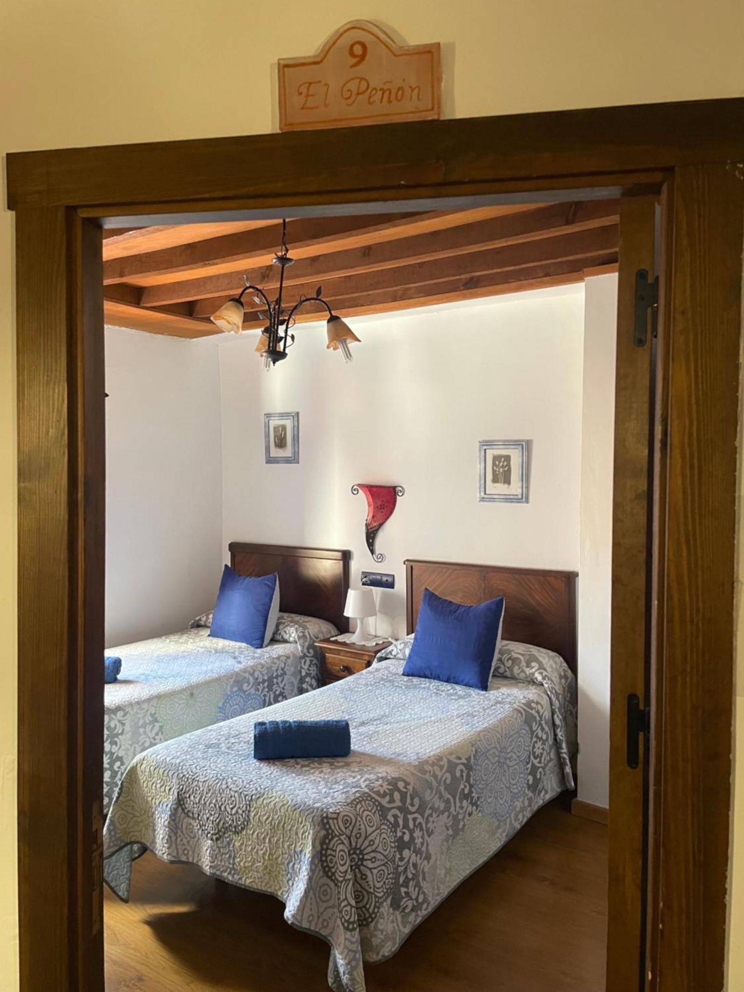La Magnolia Hotel La Puerta de Segura ภายนอก รูปภาพ