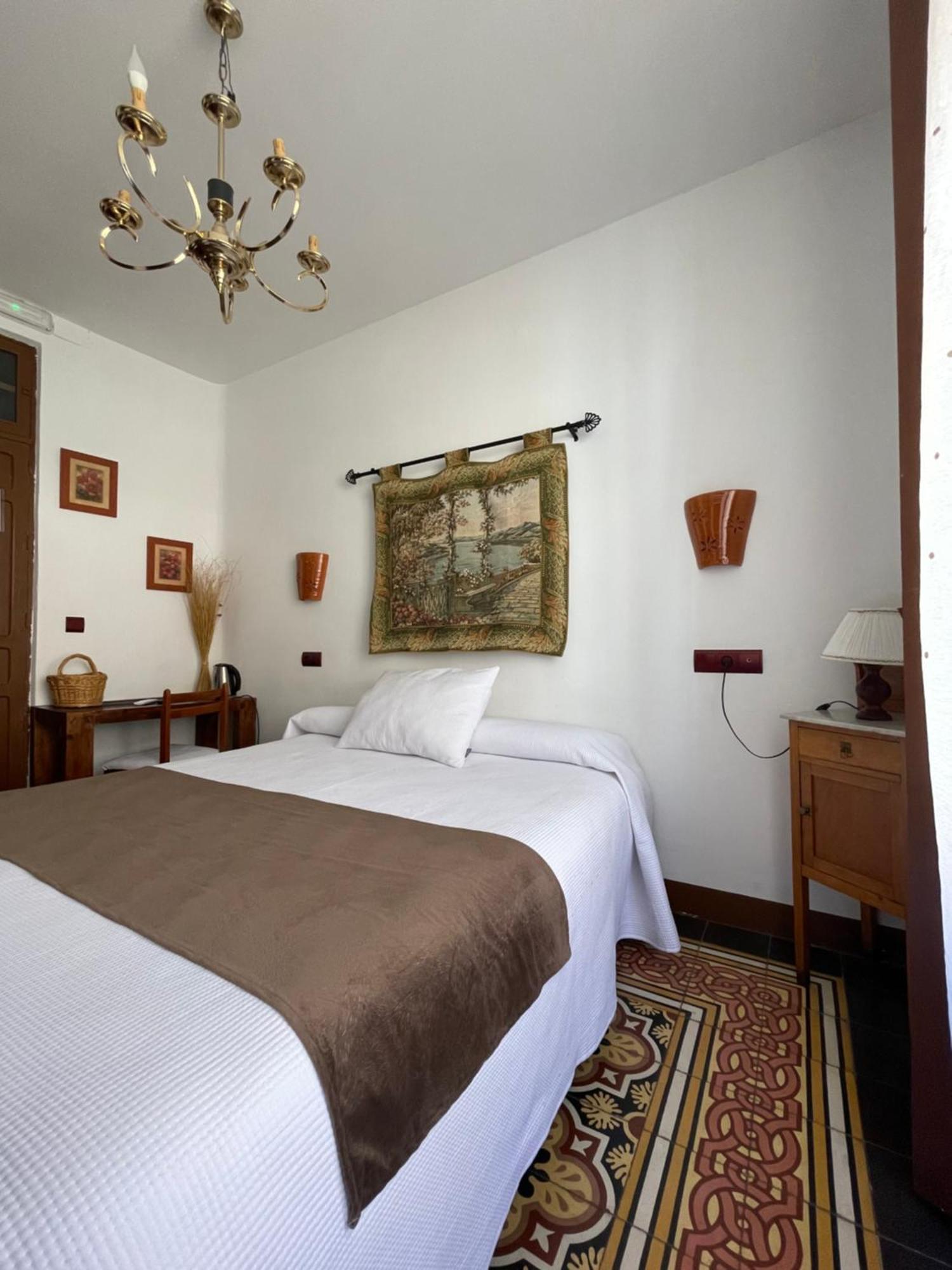 La Magnolia Hotel La Puerta de Segura ภายนอก รูปภาพ