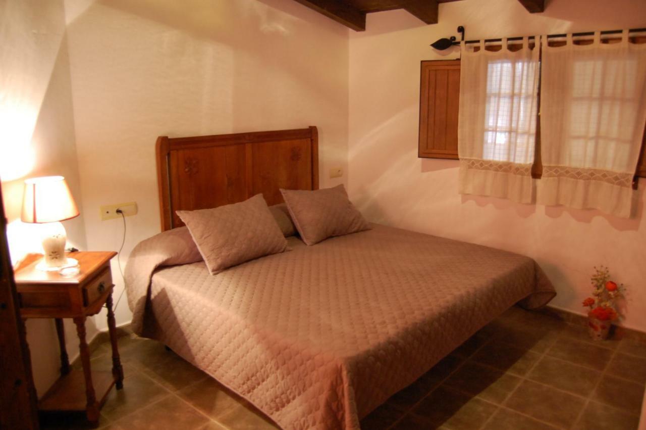 La Magnolia Hotel La Puerta de Segura ภายนอก รูปภาพ