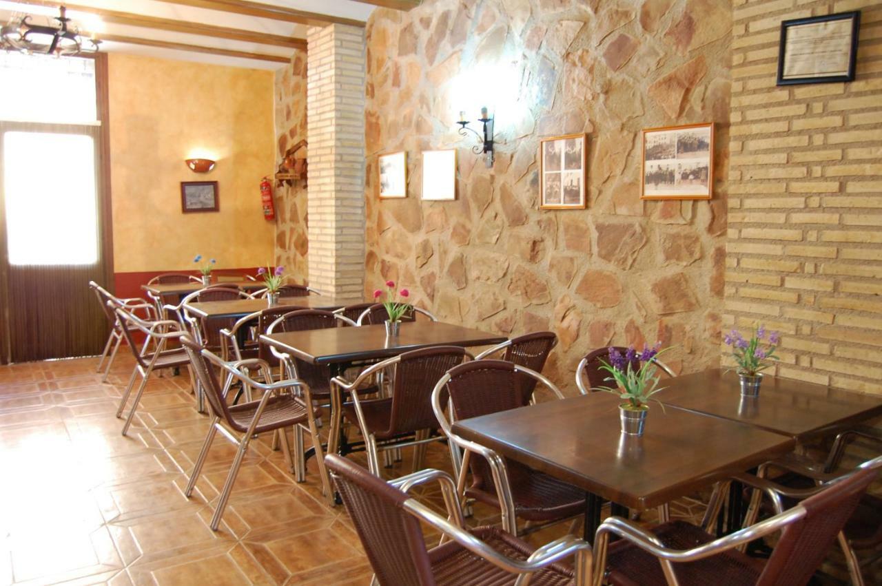 La Magnolia Hotel La Puerta de Segura ภายนอก รูปภาพ
